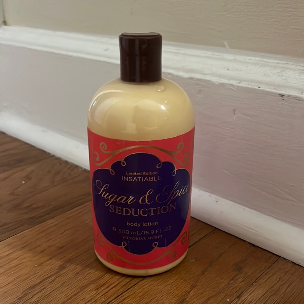 VS Sugar & Spice Lotion
